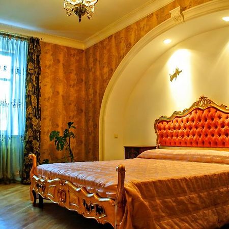 Apartment Na Rynok Square Львов Экстерьер фото