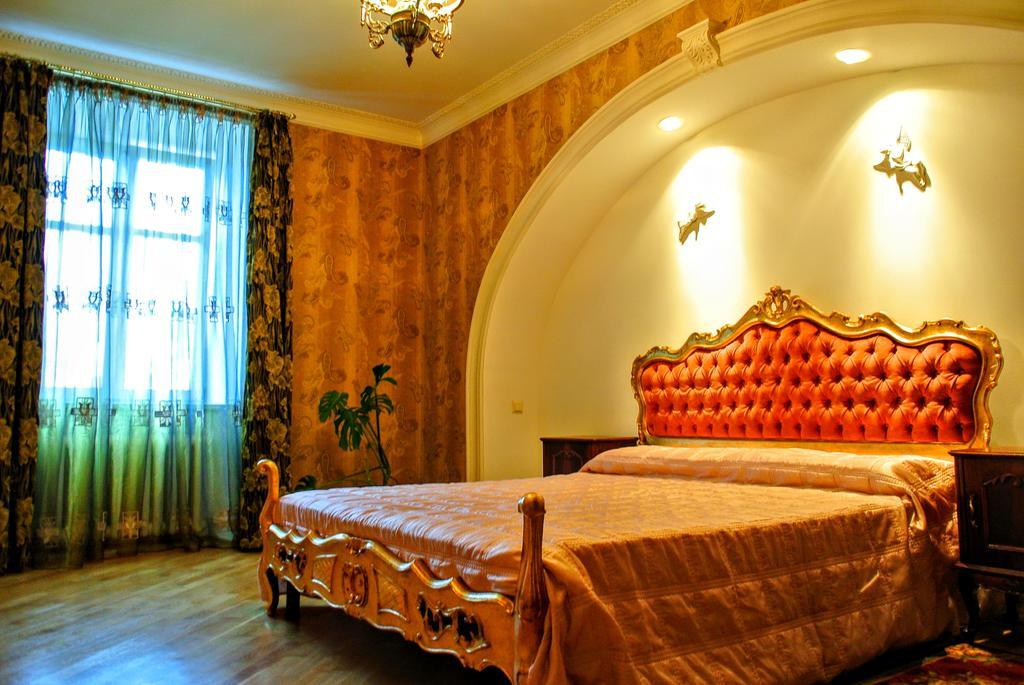 Apartment Na Rynok Square Львов Экстерьер фото